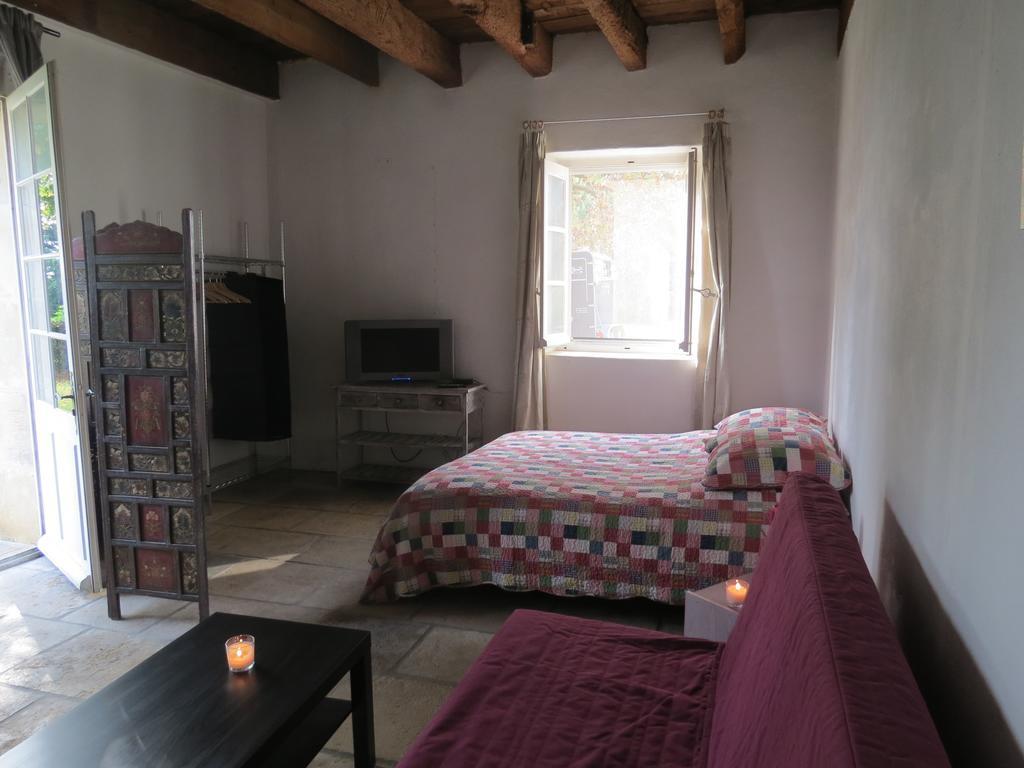 بوكير B&B Mas Les Lecques الغرفة الصورة